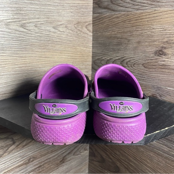 Crocs Disney villains purple sandals - Picture 5 of 7